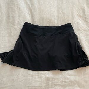 Black lululemon skirt
